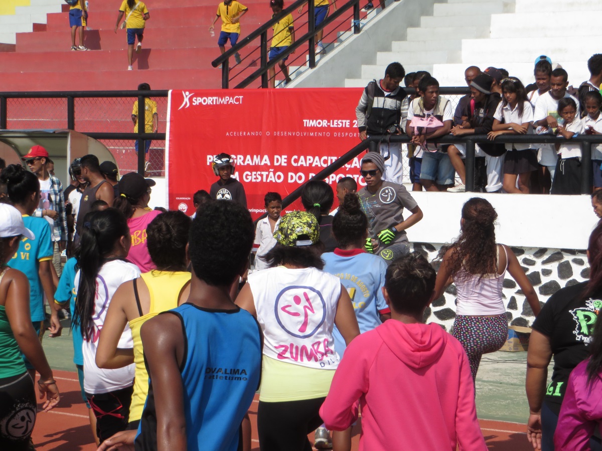 Eliseu and Zumba Lovers put the whole Stadium in motion